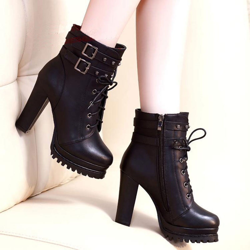 Rivet Ankle Boots Women 2023 New Chunky Heel Thick Sole Lace Up Martin Boots Trendy Cotton Lined
