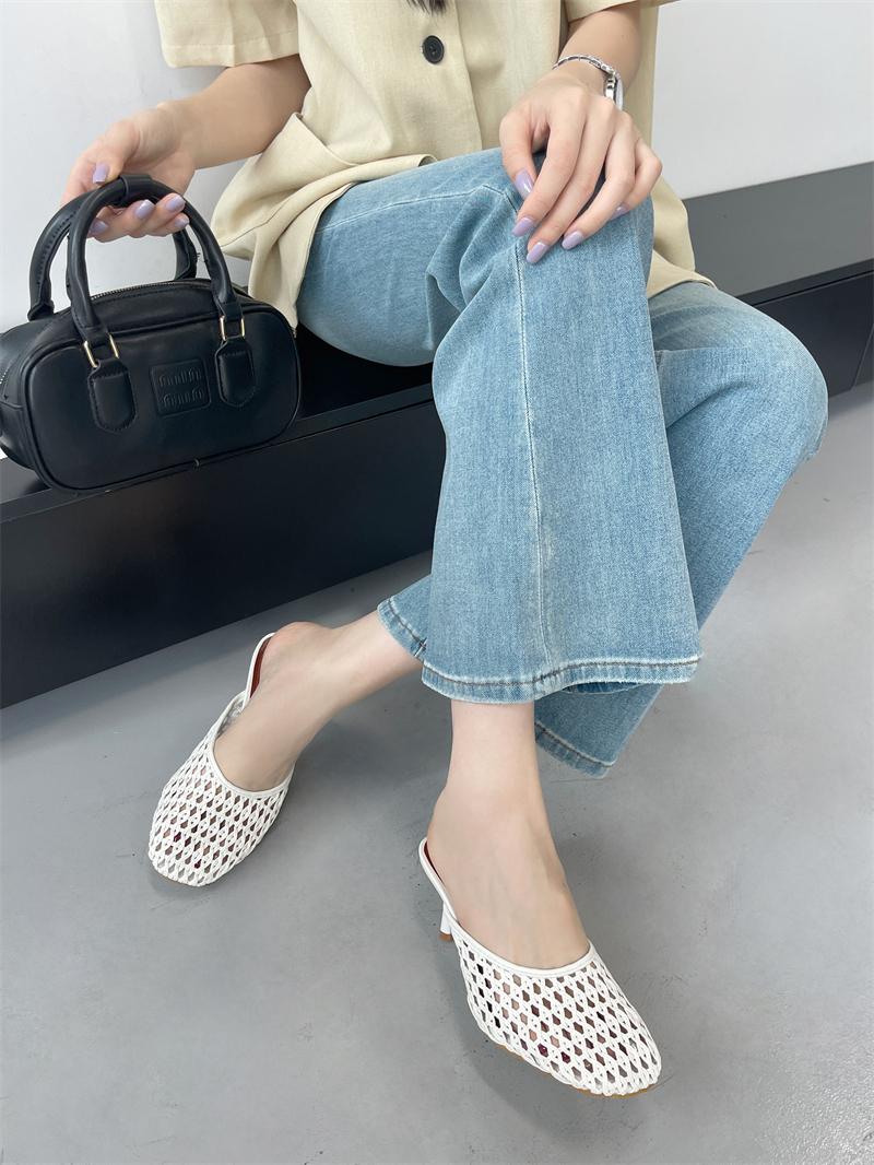 2025 New Closed-Toe Hollow Woven Women's Sandals Slippers - Image 4