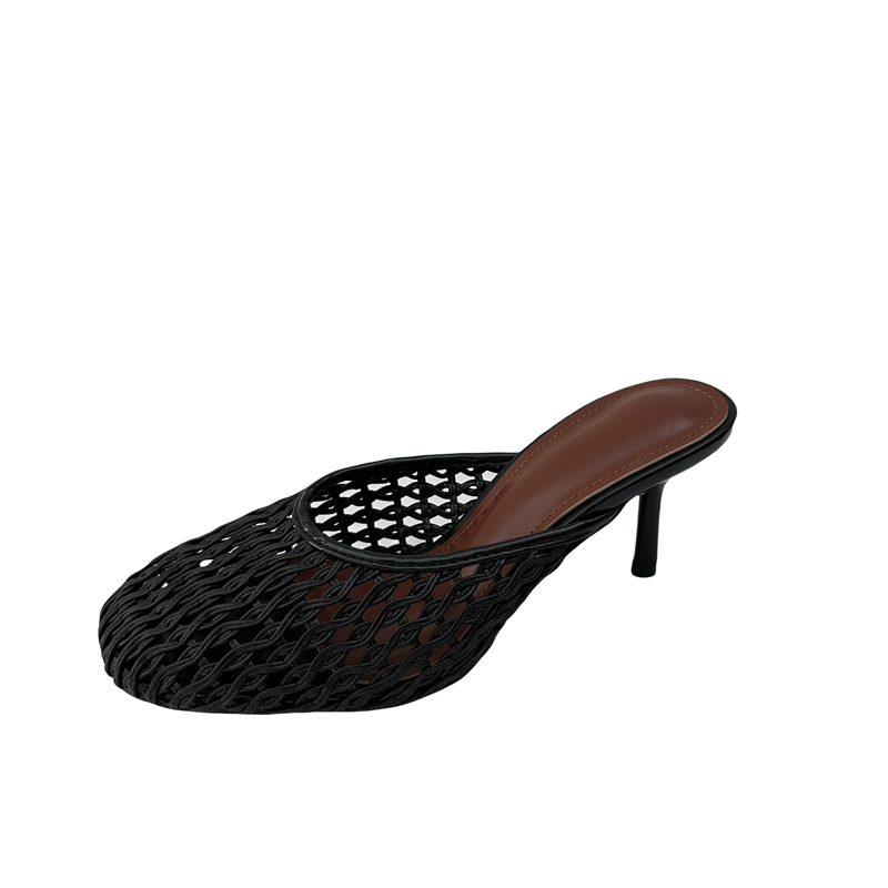 2025 New Closed-Toe Hollow Woven Women's Sandals Slippers - Image 5