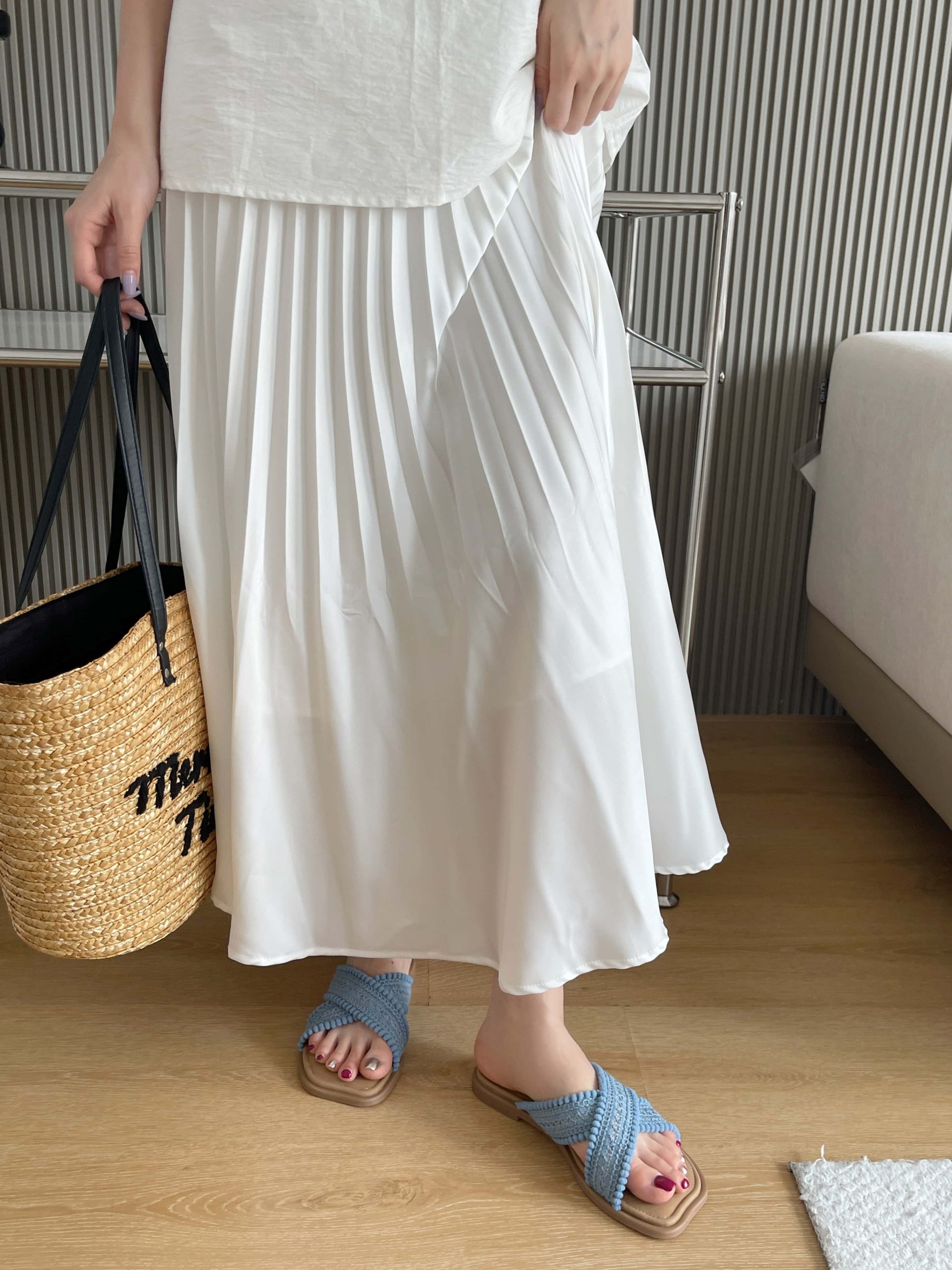 French Style Flat Slippers for Women Summer 2025 New Beach Vacation Sandals with Dress - Image 3